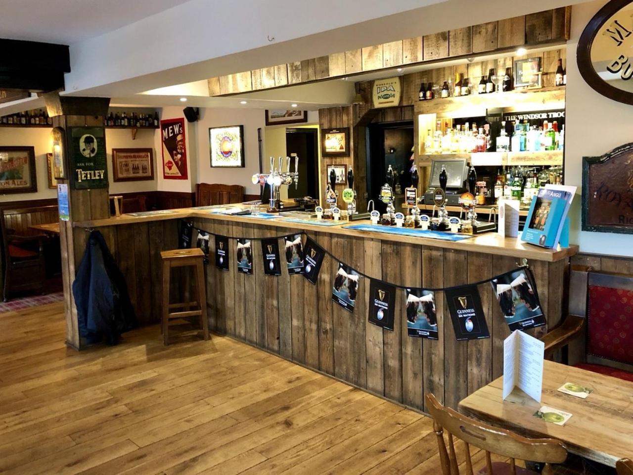 The Windsor Trooper Pub & Inn Екстер'єр фото